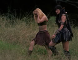 extant_XenaWarriorPrincess_4x03_AFamilyAffair_02538