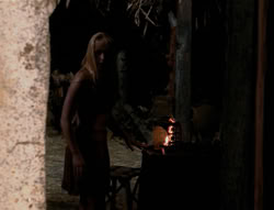 extant_XenaWarriorPrincess_4x03_AFamilyAffair_02683