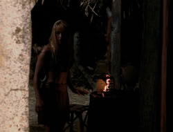 extant_XenaWarriorPrincess_4x03_AFamilyAffair_02684