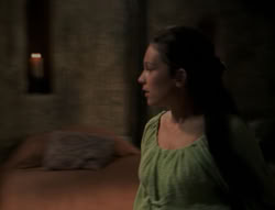 extant_XenaWarriorPrincess_4x03_AFamilyAffair_02746