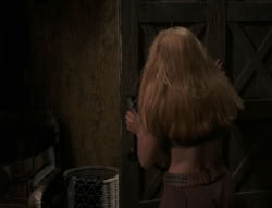 extant_XenaWarriorPrincess_4x03_AFamilyAffair_02759
