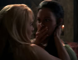 extant_XenaWarriorPrincess_4x03_AFamilyAffair_02769