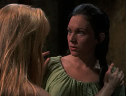 extant_XenaWarriorPrincess_4x03_AFamilyAffair_02779