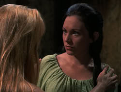 extant_XenaWarriorPrincess_4x03_AFamilyAffair_02783