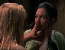 extant_XenaWarriorPrincess_4x03_AFamilyAffair_02798