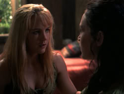 extant_XenaWarriorPrincess_4x03_AFamilyAffair_02842