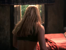 extant_XenaWarriorPrincess_4x03_AFamilyAffair_02859