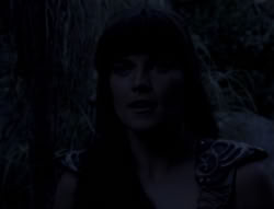 extant_XenaWarriorPrincess_4x03_AFamilyAffair_03006