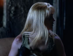 extant_XenaWarriorPrincess_4x03_AFamilyAffair_03177