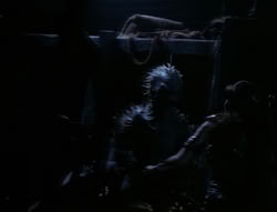 extant_XenaWarriorPrincess_4x03_AFamilyAffair_03228