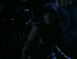 extant_XenaWarriorPrincess_4x03_AFamilyAffair_03250