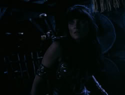 extant_XenaWarriorPrincess_4x03_AFamilyAffair_03252
