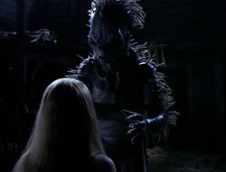extant_XenaWarriorPrincess_4x03_AFamilyAffair_03310