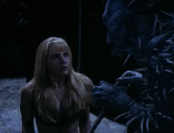 extant_XenaWarriorPrincess_4x03_AFamilyAffair_03317