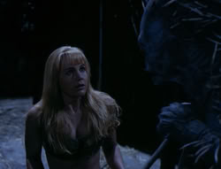 extant_XenaWarriorPrincess_4x03_AFamilyAffair_03324