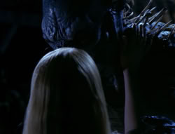 extant_XenaWarriorPrincess_4x03_AFamilyAffair_03342