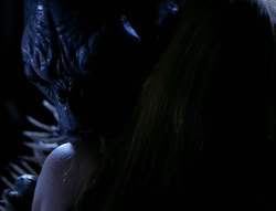 extant_XenaWarriorPrincess_4x03_AFamilyAffair_03353