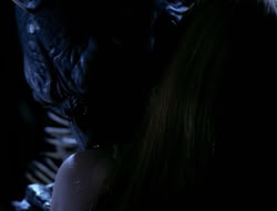 extant_XenaWarriorPrincess_4x03_AFamilyAffair_03354