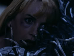 extant_XenaWarriorPrincess_4x03_AFamilyAffair_03458