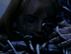 extant_XenaWarriorPrincess_4x03_AFamilyAffair_03485
