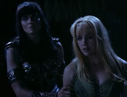 extant_XenaWarriorPrincess_4x03_AFamilyAffair_03497