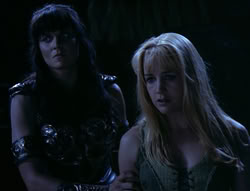 extant_XenaWarriorPrincess_4x03_AFamilyAffair_03498