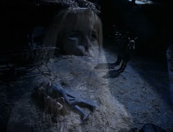 extant_XenaWarriorPrincess_4x03_AFamilyAffair_03519