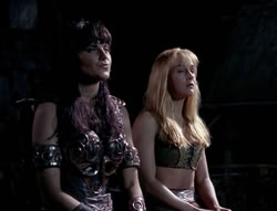 extant_XenaWarriorPrincess_4x03_AFamilyAffair_03533