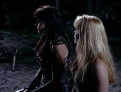 extant_XenaWarriorPrincess_4x03_AFamilyAffair_03537