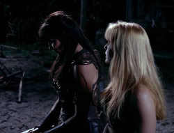 extant_XenaWarriorPrincess_4x03_AFamilyAffair_03539