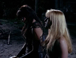 extant_XenaWarriorPrincess_4x03_AFamilyAffair_03541