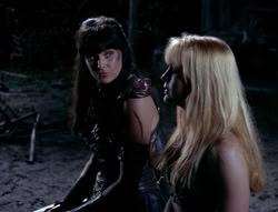 extant_XenaWarriorPrincess_4x03_AFamilyAffair_03543