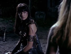 extant_XenaWarriorPrincess_4x03_AFamilyAffair_03560
