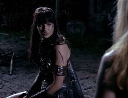 extant_XenaWarriorPrincess_4x03_AFamilyAffair_03577