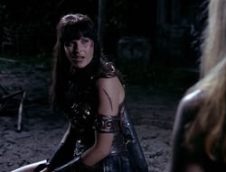extant_XenaWarriorPrincess_4x03_AFamilyAffair_03582