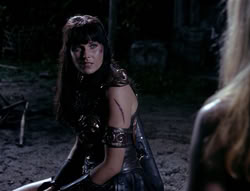 extant_XenaWarriorPrincess_4x03_AFamilyAffair_03587