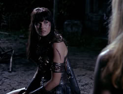 extant_XenaWarriorPrincess_4x03_AFamilyAffair_03588