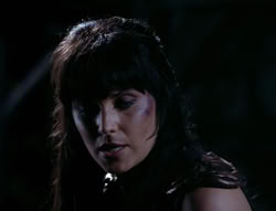 extant_XenaWarriorPrincess_4x03_AFamilyAffair_03599