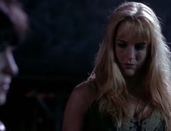 extant_XenaWarriorPrincess_4x03_AFamilyAffair_03636