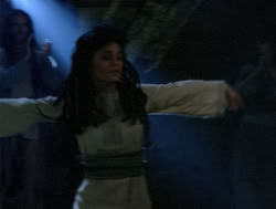 extant_XenaWarriorPrincess_4x06-ATaleOfTwoMuses_0128