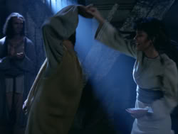 extant_XenaWarriorPrincess_4x06-ATaleOfTwoMuses_0138