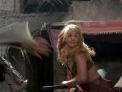 extant_XenaWarriorPrincess_4x06-ATaleOfTwoMuses_0348