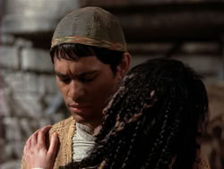 extant_XenaWarriorPrincess_4x06-ATaleOfTwoMuses_0555