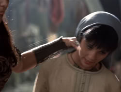 extant_XenaWarriorPrincess_4x06-ATaleOfTwoMuses_0739