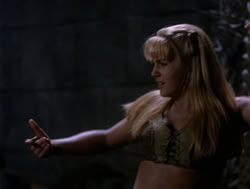 extant_XenaWarriorPrincess_4x06-ATaleOfTwoMuses_0855