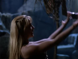 extant_XenaWarriorPrincess_4x06-ATaleOfTwoMuses_0878