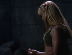 extant_XenaWarriorPrincess_4x06-ATaleOfTwoMuses_0895