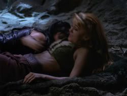 extant_XenaWarriorPrincess_4x06-ATaleOfTwoMuses_0923