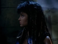 extant_XenaWarriorPrincess_4x06-ATaleOfTwoMuses_1775