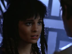 extant_XenaWarriorPrincess_4x06-ATaleOfTwoMuses_1975